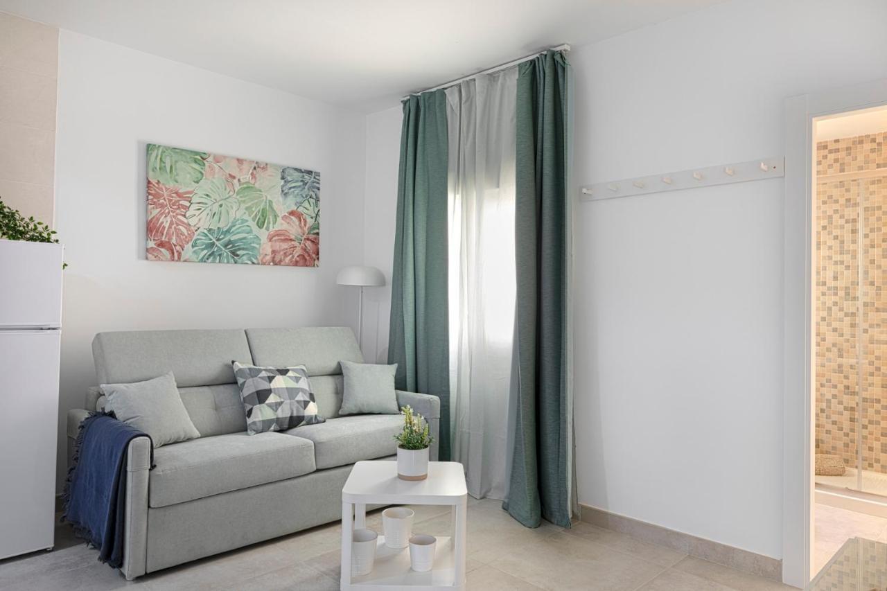 Homeabout Juan De Austria Apartments มาลากา ภายนอก รูปภาพ