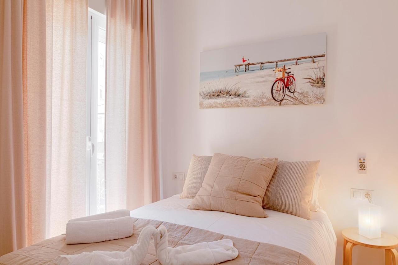 Homeabout Juan De Austria Apartments มาลากา ภายนอก รูปภาพ
