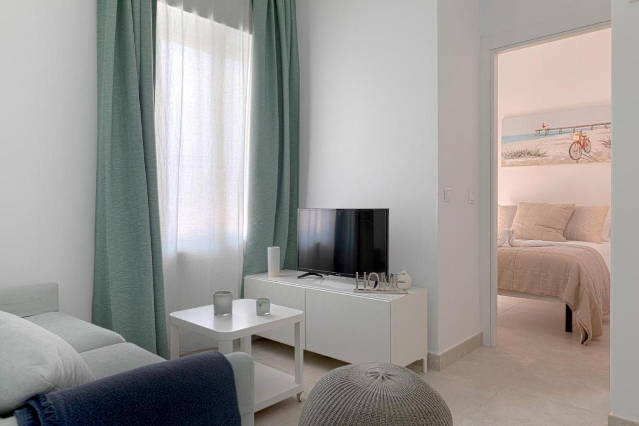 Homeabout Juan De Austria Apartments มาลากา ภายนอก รูปภาพ