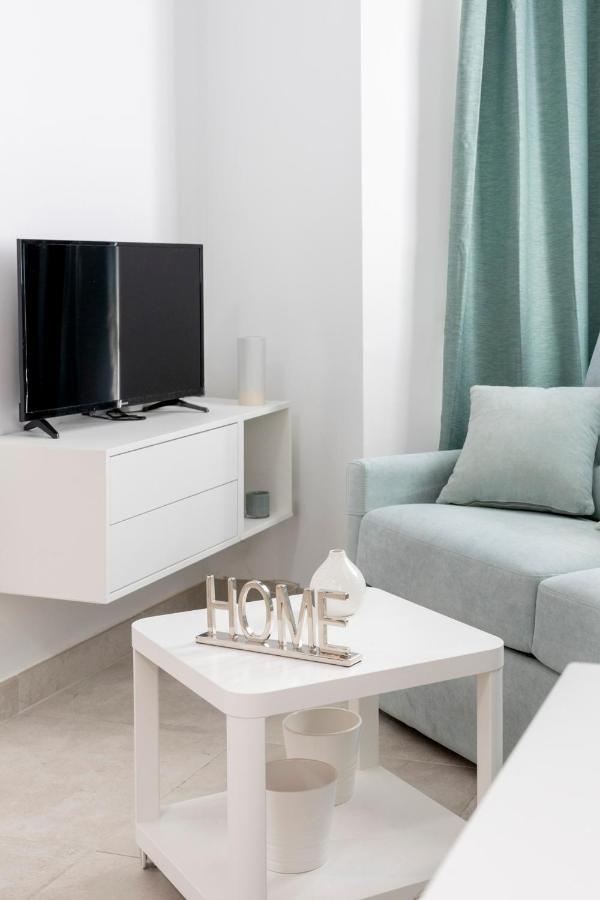Homeabout Juan De Austria Apartments มาลากา ภายนอก รูปภาพ