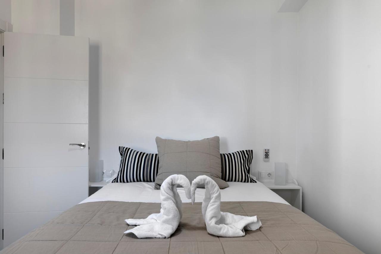 Homeabout Juan De Austria Apartments มาลากา ภายนอก รูปภาพ