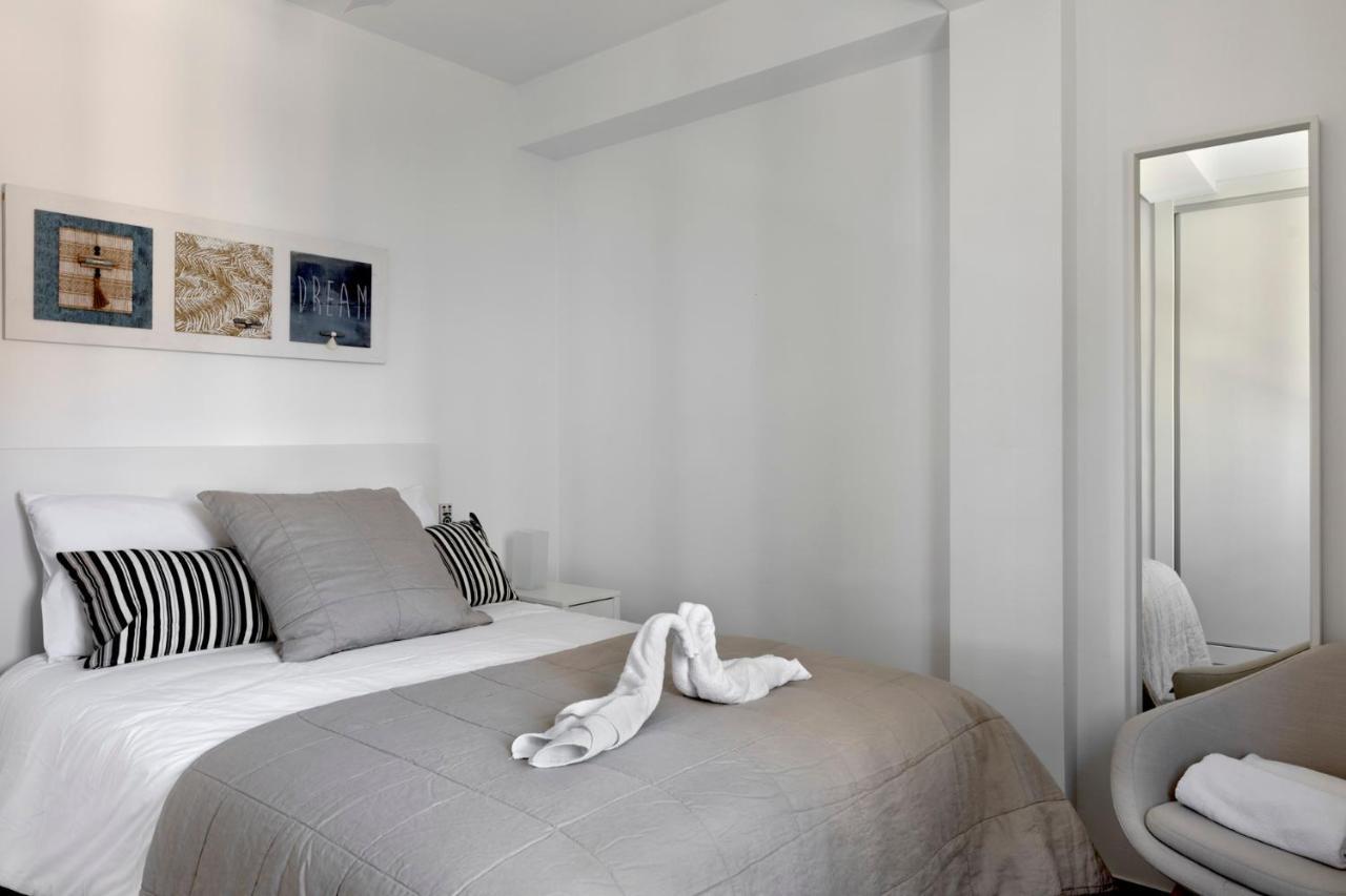 Homeabout Juan De Austria Apartments มาลากา ภายนอก รูปภาพ