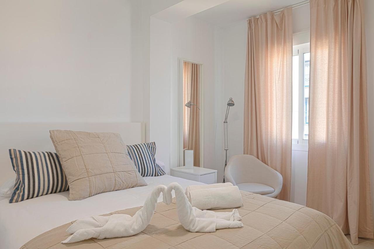 Homeabout Juan De Austria Apartments มาลากา ภายนอก รูปภาพ