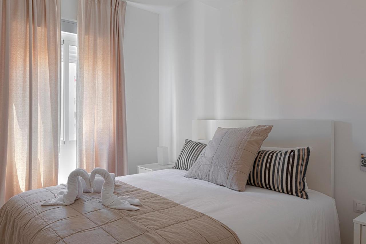 Homeabout Juan De Austria Apartments มาลากา ภายนอก รูปภาพ
