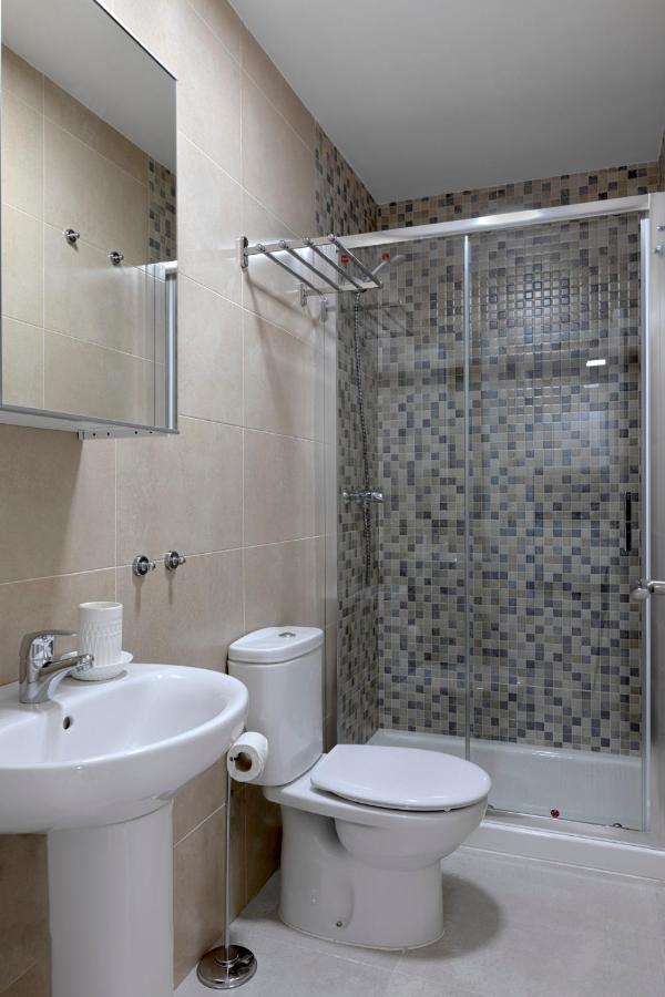 Homeabout Juan De Austria Apartments มาลากา ภายนอก รูปภาพ