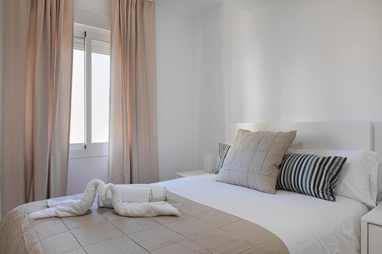 Homeabout Juan De Austria Apartments มาลากา ภายนอก รูปภาพ