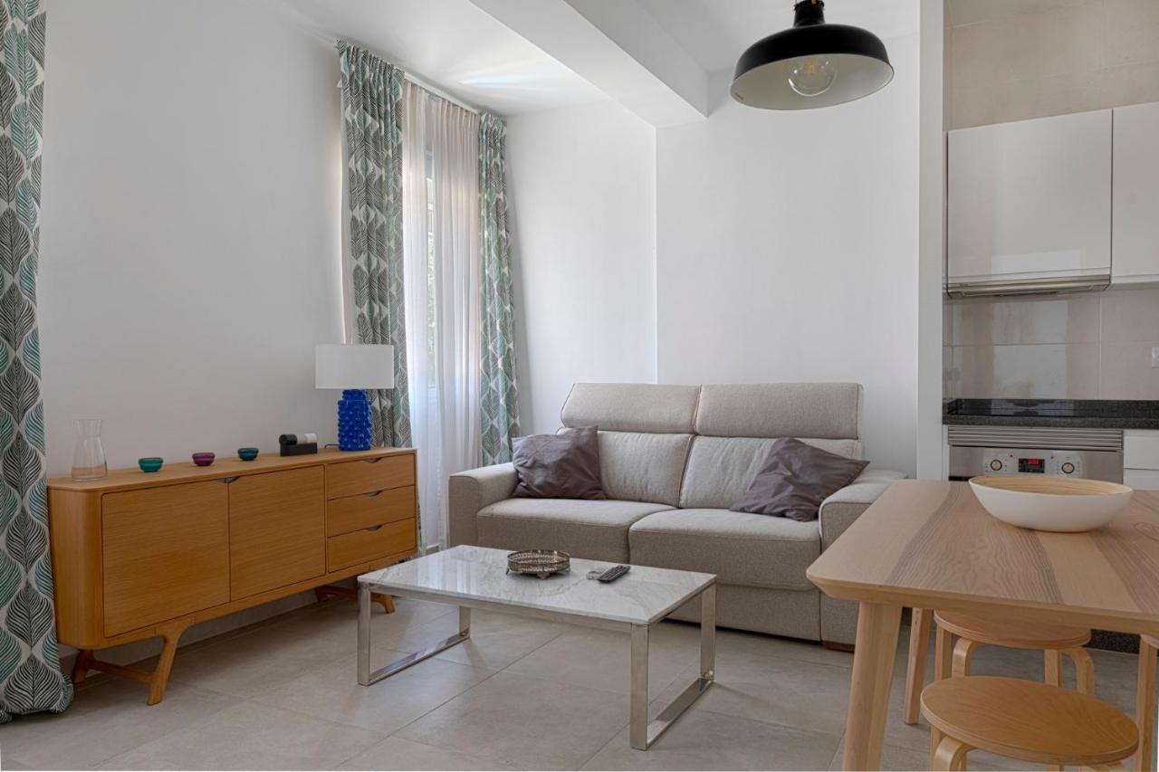 Homeabout Juan De Austria Apartments มาลากา ภายนอก รูปภาพ