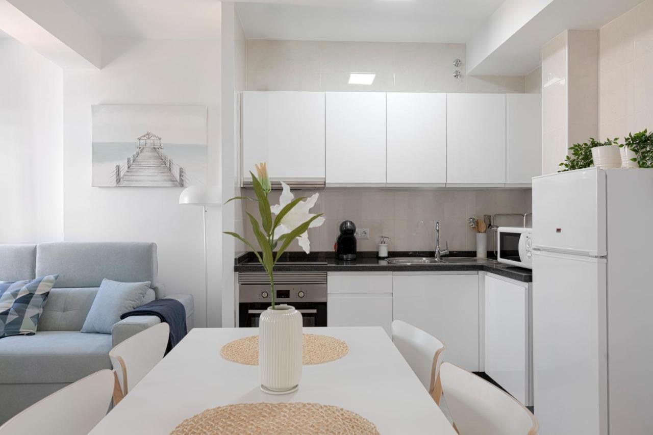 Homeabout Juan De Austria Apartments มาลากา ภายนอก รูปภาพ